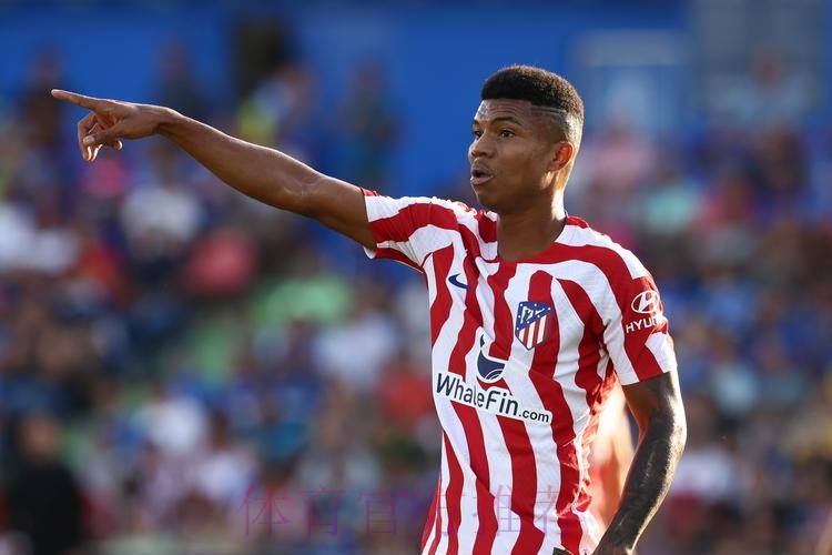 马卡：皇马考虑租雷尼尔至药厂 以便引进哈弗茨